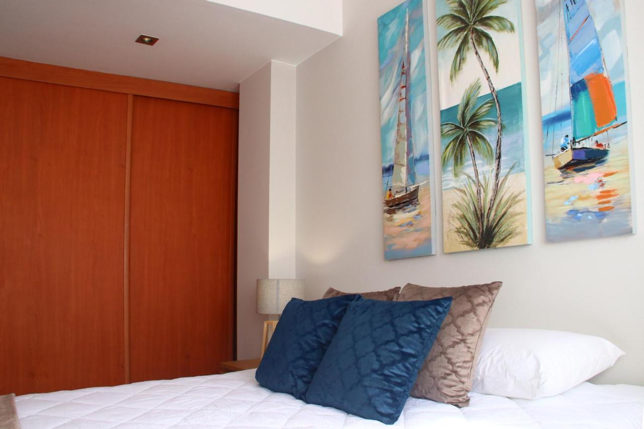 Apartment Seahomes Vacations, Beach&pool, In Fenals *