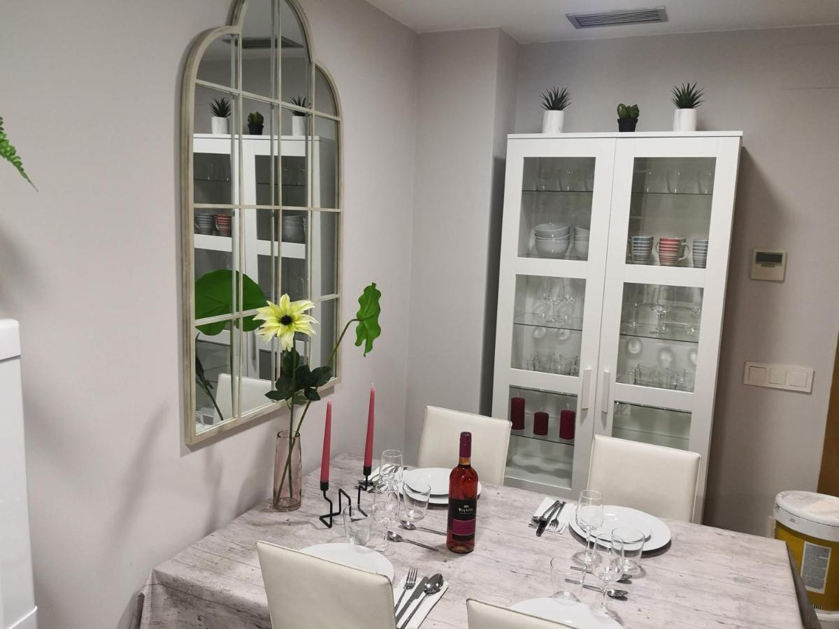 Apartament Seahomes Vacations, Beach&pool, In Fenals